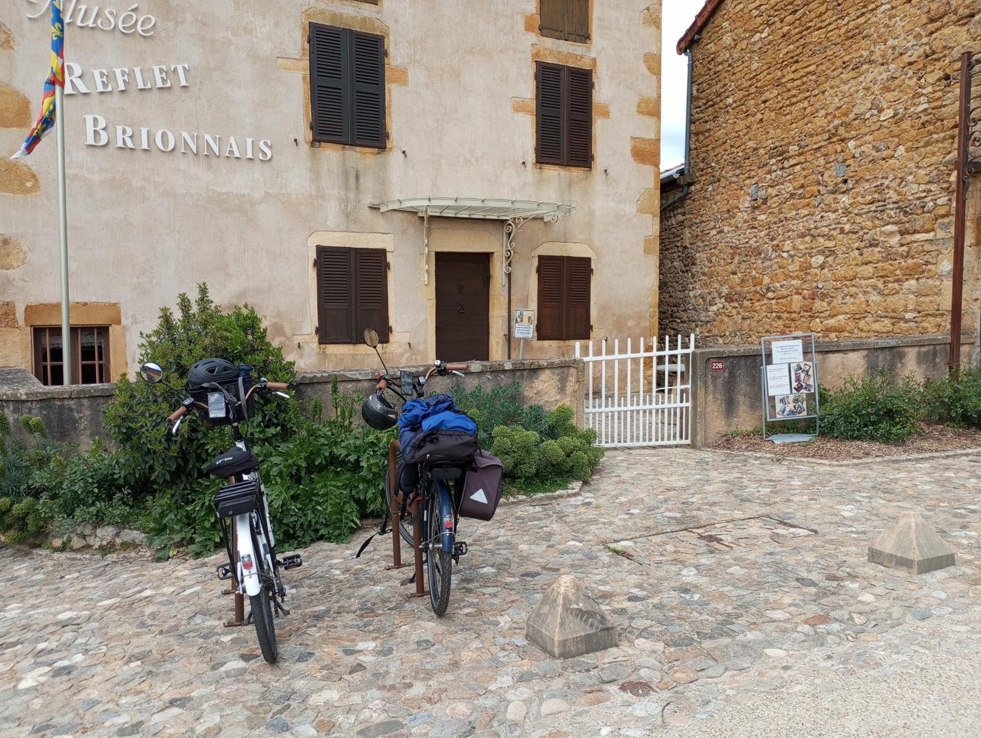 Gite De Belle Vue Semur-en-Brionnais エクステリア 写真